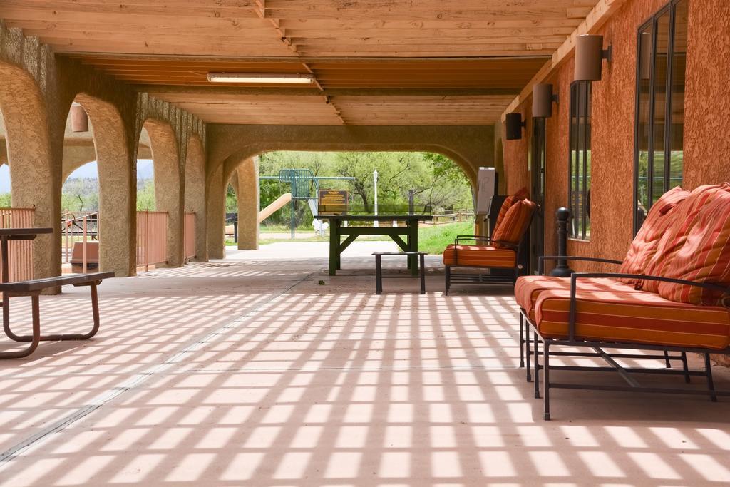 Verde Valley Studio Park Model Cabin 15 Cottonwood Bagian luar foto